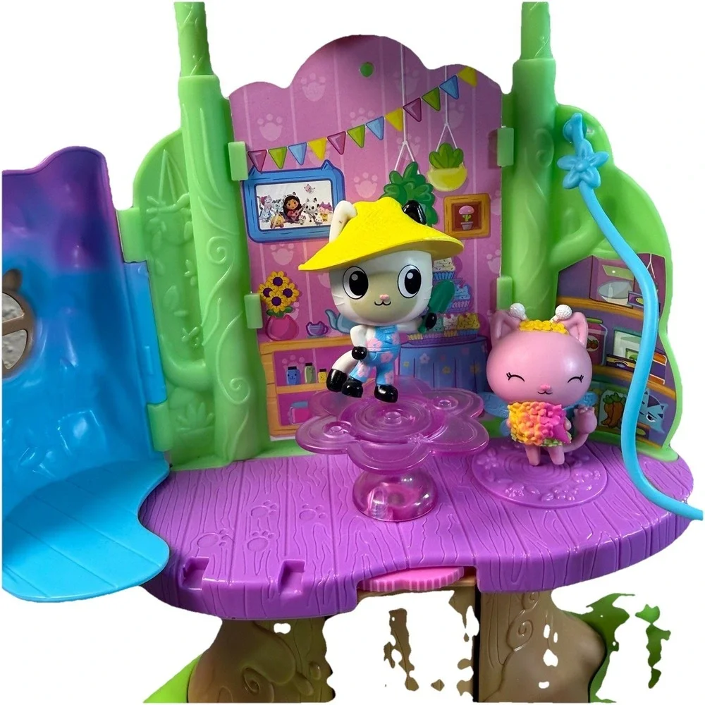Netflix Gabby's Dollhouse Kitty Fairy's Garden Treehouse Gabby + 2 Figures - Picture 3 of 7